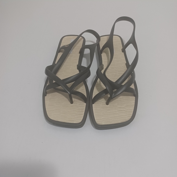 GRENDHA - Picture 2 of 2